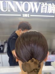 -首脑美发沙龙