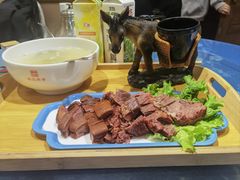 -乔家小院•本地小海鲜•非遗驴肉(万年泉路店)