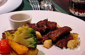 Snowflake Garlic Beef Cubes