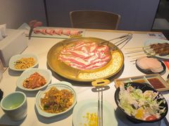 -猪啊牛呀羊啊铜盘烤肉(正大广场店)