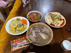 -汤锅大王(新平曹苏黄牛汤锅有限公司)