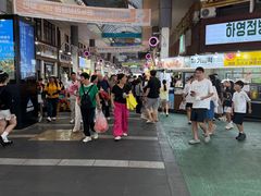 -西归浦每天偶来市场