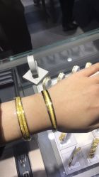 -万宝金楼(威海路店)