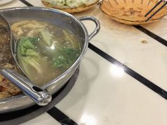 -联胜潮汕牛肉火锅(东苑南路店)
