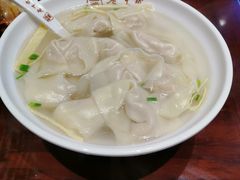 刀鱼馄饨-老半斋(福州路店)
