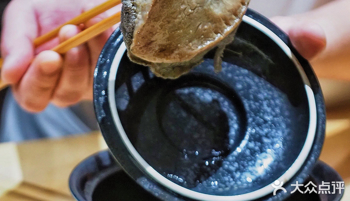 两斤重的鲍鱼，堆满了的海胆，这就是天花板吧……