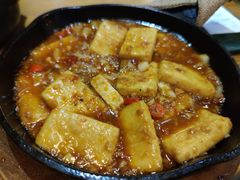 蒜香火腿豆腐-云海肴·云南小炒·汽锅鸡(天津国金汇店)