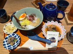 -啢啢茶寮(芳华横街店)