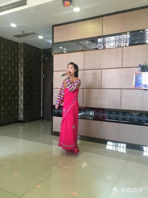 宴请过几次客户在这边定位子，菜品也很突出