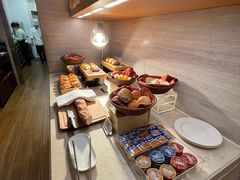 -上海虹桥君丽假日酒店(娄山关路地铁站店)