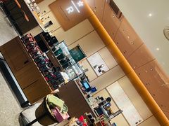 -星巴克臻选(呼和浩特维多利摩尔城店)