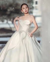 -LOVINA洛维娜婚纱礼服