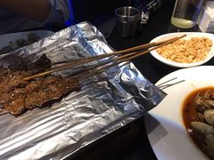 -西街夜油条·麻团包乌饭