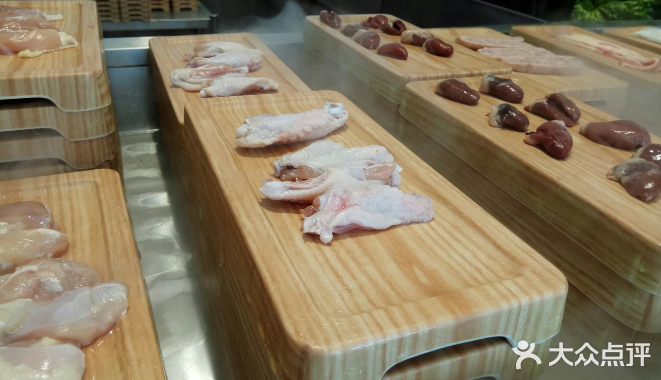 99块的自助烤肉也太香了，在魔都的市中心