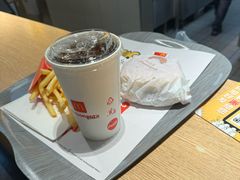 -麦当劳(四平路店)