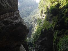 -龙水峡地缝景区