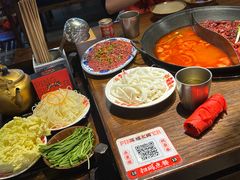 -萍姐火锅·公路夜市(武汉首店)