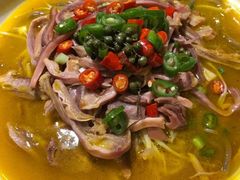 -东口码头·烧鸽子·鱼头泡饼·地方菜(金鹰悦城店)