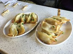 -小姜锅贴(凤凰街店)