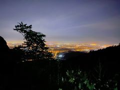 -鬼笑石后山停车场