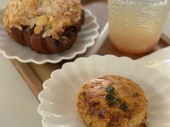 -VERIE BAKEHOUSE