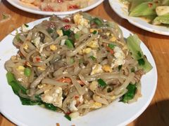 -宏兴烤鱼山庄(宣恩总店)