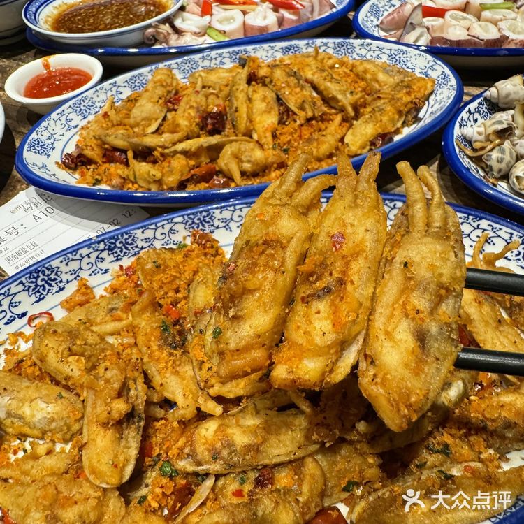 隔着屏幕都闻到香味了！😭 西街古厝里的泉州