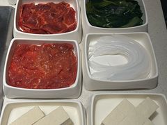 -海底捞火锅鲜切牛肉主题店(长寿路店)