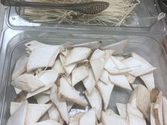 -荣吉招牌自助骨头锅(顾乡店)