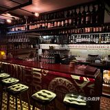 在市中心抓到一家宝藏小酒馆