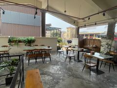大堂-无届青年餐馆(熙街店)