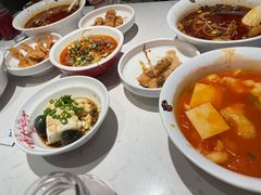 -渝是乎川渝小炒(新世界百货望京店)