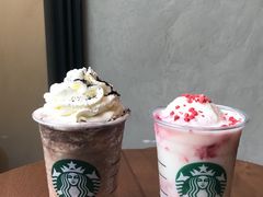 -星巴克(西安曲江银泰店)