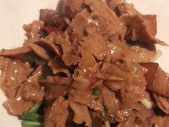 歙县笋煨黑毛猪肉-山里亲戚(淞虹路店)