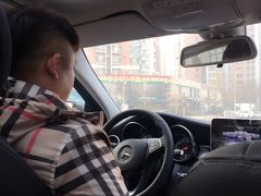 -奔驰北京极光星徽(四元桥店)