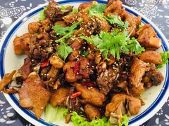 -八两八金·莱芜特色炒鸡(市南漳浦路店)