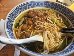 -沪西老弄堂面馆(定西路店)