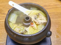 松茸汽锅鸡-云海肴·汽锅鸡·云南代表菜(天山百盛优客店)