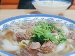 -魏旺湖北正宗牛肉面(硚口公园店)