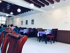 大堂-钰田大院·碳烤虹鳟鱼·怀柔地道农家菜(雁栖湖店)