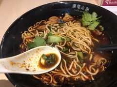 红烧肥肠面-遇见小面(凯德广场店)