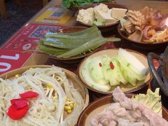 -赵美丽·重庆社区火锅·直营店(火车东站·中豪国际店)