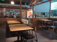 大堂-老乡鸡(上海品尊国际中心店)