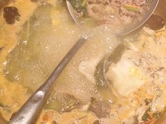 -洱火云南酸菜牛肉火锅(石景山当代商城店)