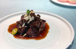Slow-Cooked Smoked Beef