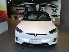-TESLA 特斯拉(上海太古汇体验店)