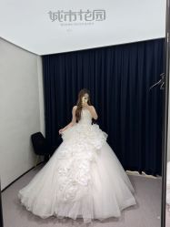 -城市花园婚纱摄影