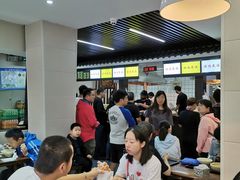 大堂-穆得·老周家牛肉烧饼(普利街店)