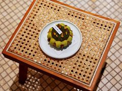 开心果树莓泡芙-Ten Olives甜点