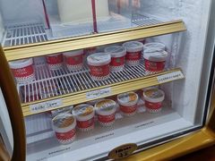 -红宝石·鲜奶小方·海派西点房(金杨店)